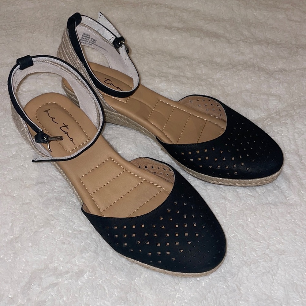 Metaa Wedges